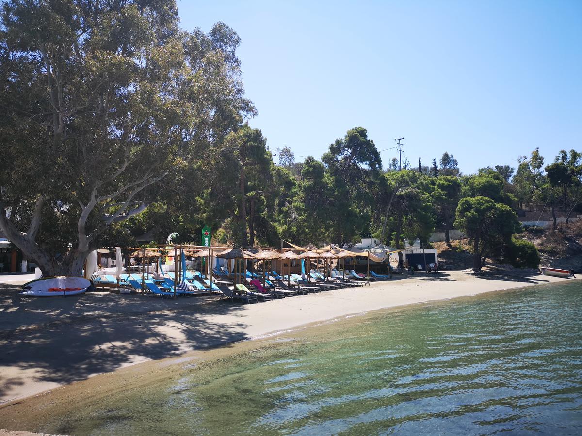 Valente Perlia Rooms Poros Town Exterior photo