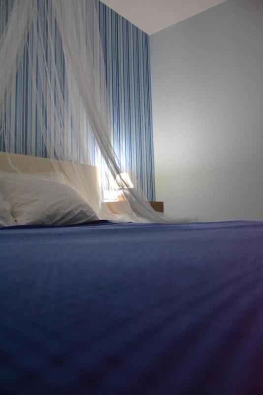 Valente Perlia Rooms Poros Town Exterior photo